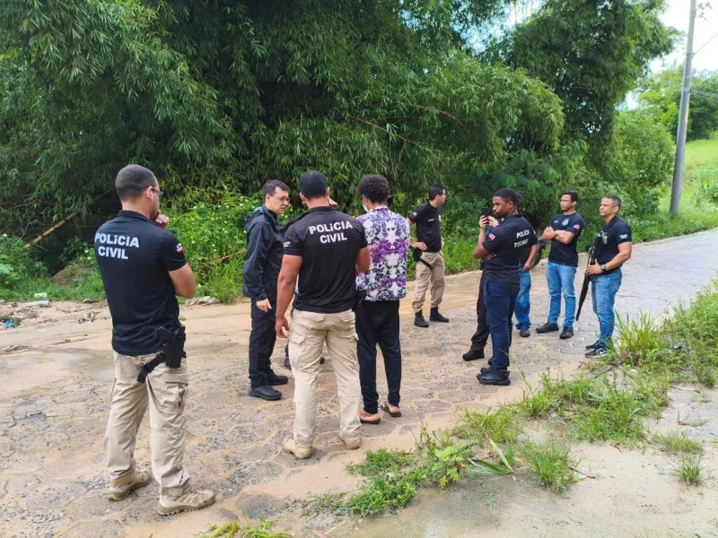 Polícia Civil realiza reconstituição e revela novos detalhes na morte do mototaxista “Ró” em Teixeira de Freitas Polícia Civil realiza reconstituição e revela novos detalhes na morte do mototaxista “Ró” em Teixeira de Freitas
