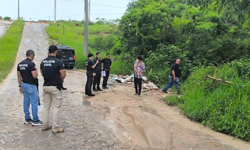 Polícia Civil realiza reconstituição e revela novos detalhes na morte do mototaxista “Ró” em Teixeira de Freitas Polícia Civil realiza reconstituição e revela novos detalhes na morte do mototaxista “Ró” em Teixeira de Freitas