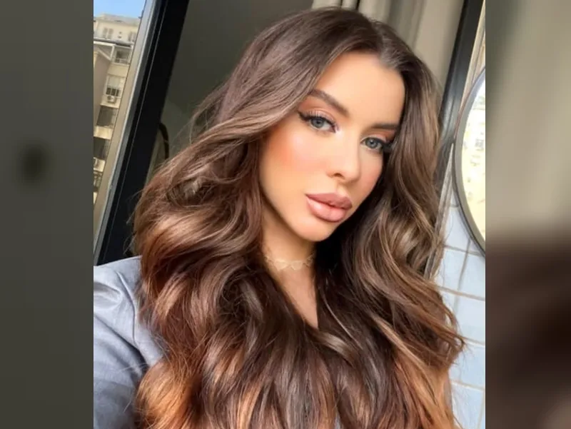 .............Novas informações: Ana Luiza morreu após cair do 13º andar de um prédio, namorado foi preso em flagrante