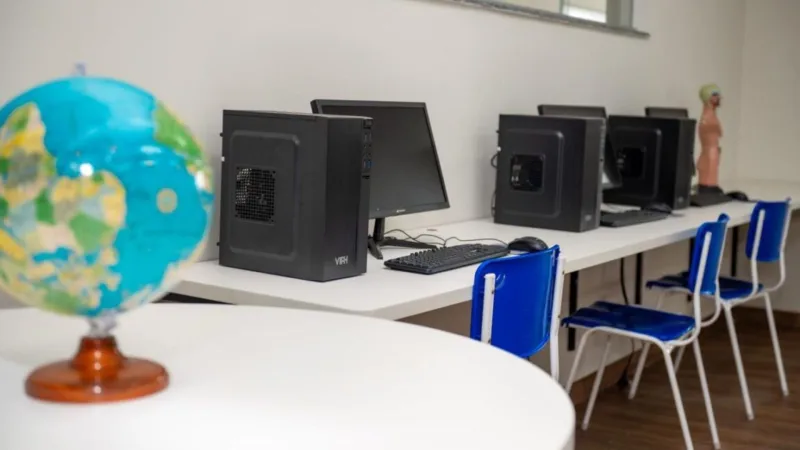 “Estudei aqui há 40 anos”: Prefeito de Teixeira entrega a nova Escola Recreio