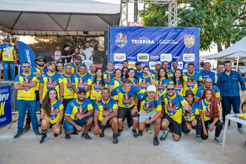 Torneio do Trabalhador é encerrado com finais de futebol de campo e celebração do esporte em Teixeira de Freitas