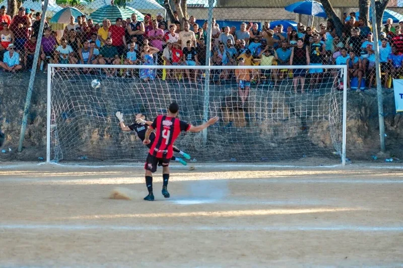 Torneio do Trabalhador é encerrado com finais de futebol de campo e celebração do esporte em Teixeira de Freitas