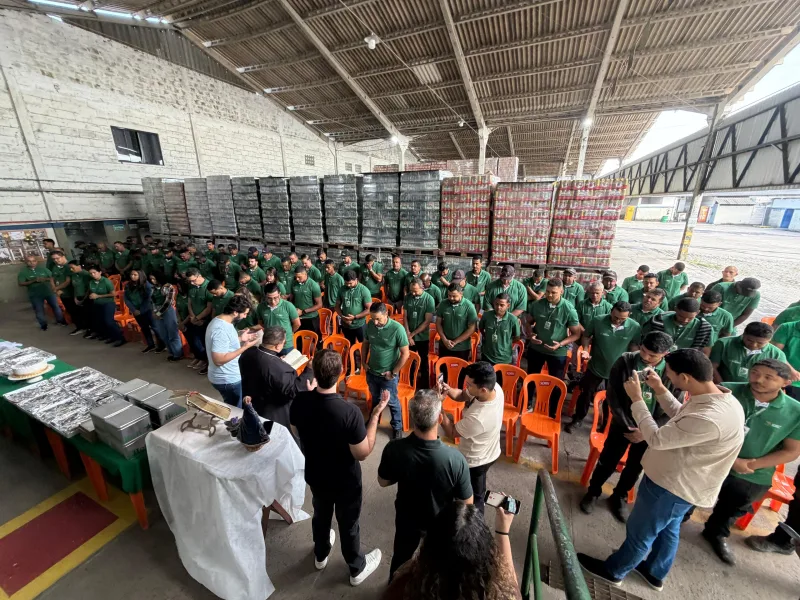 Checon Distribuidora inicia comemorações pelos 35 anos de história com café da manhã especial em Teixeira de Freitas Checon Distribuidora inicia comemorações pelos 35 anos de história com café da manhã especial em Teixeira de Freitas
