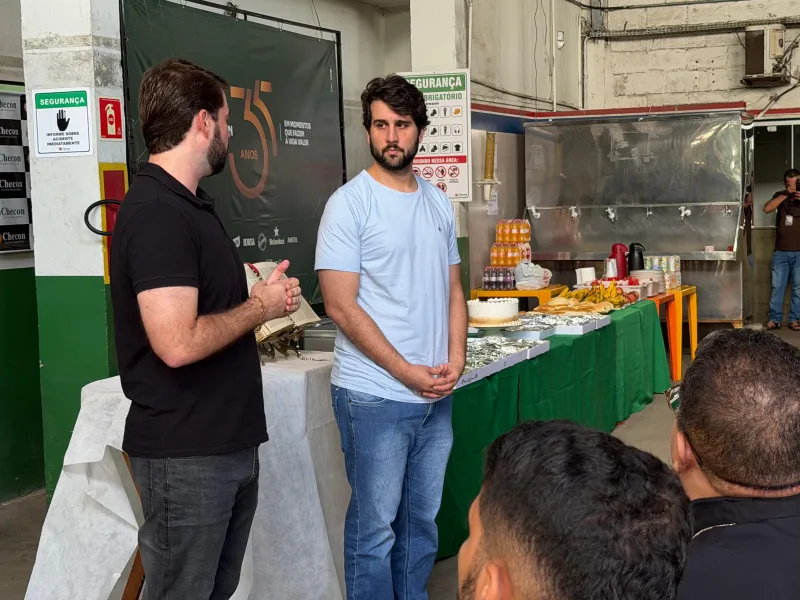 Checon Distribuidora inicia comemorações pelos 35 anos de história com café da manhã especial em Teixeira de Freitas Checon Distribuidora inicia comemorações pelos 35 anos de história com café da manhã especial em Teixeira de Freitas