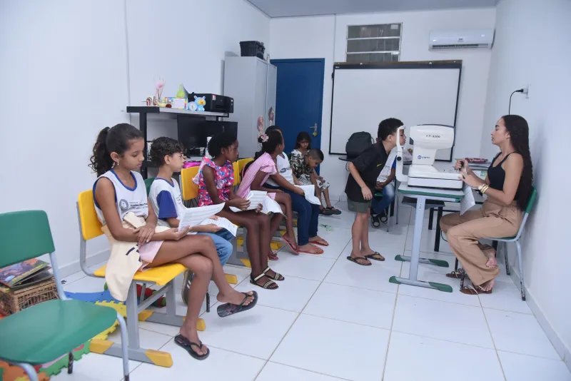 Projeto “De Olho no Futuro” retorna em comemoração aos 35 anos do Sicoob Carlos Chagas e beneficia crianças em Teixeira de Freitas Projeto “De Olho no Futuro” retorna em comemoração aos 35 anos do Sicoob Carlos Chagas e beneficia crianças em Teixeira de Freitas