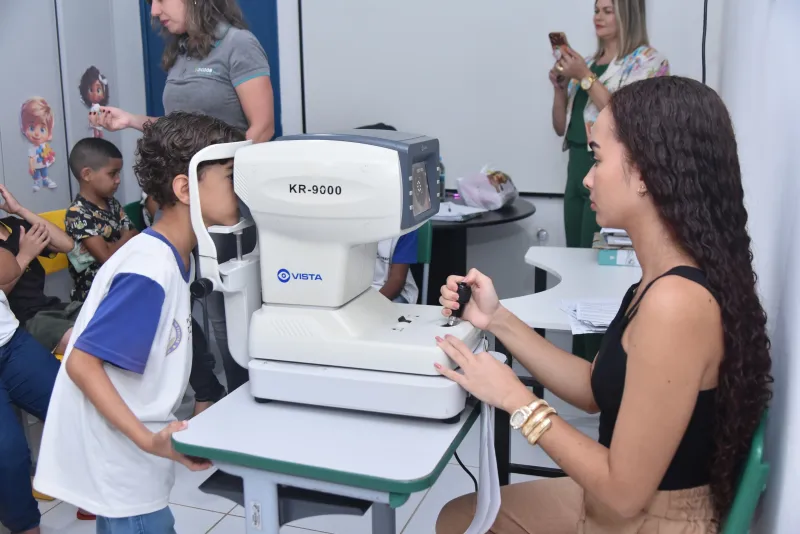 Projeto “De Olho no Futuro” retorna em comemoração aos 35 anos do Sicoob Carlos Chagas e beneficia crianças em Teixeira de Freitas Projeto “De Olho no Futuro” retorna em comemoração aos 35 anos do Sicoob Carlos Chagas e beneficia crianças em Teixeira de Freitas