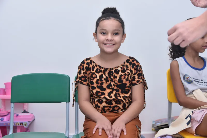 Projeto “De Olho no Futuro” retorna em comemoração aos 35 anos do Sicoob Carlos Chagas e beneficia crianças em Teixeira de Freitas Projeto “De Olho no Futuro” retorna em comemoração aos 35 anos do Sicoob Carlos Chagas e beneficia crianças em Teixeira de Freitas