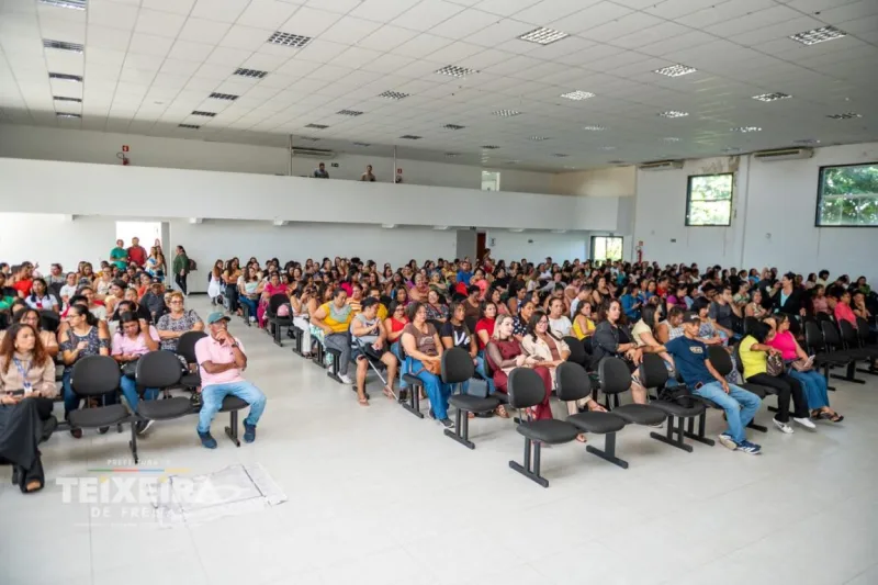 Parceria entre Prefeitura, UFSB, SAMU e Corpo de Bombeiros promove formação sobre a Lei Lucas em Teixeira de Freitas Parceria entre Prefeitura, UFSB, SAMU e Corpo de Bombeiros promove formação sobre a Lei Lucas em Teixeira de Freitas