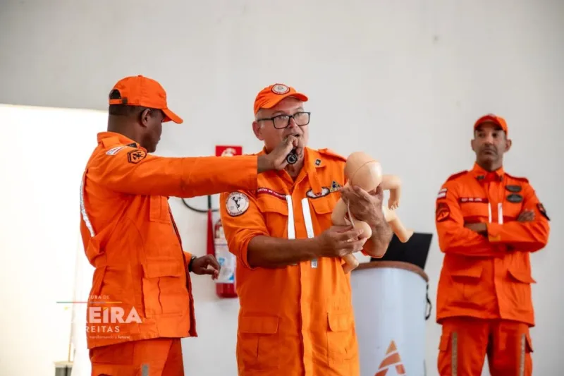 Parceria entre Prefeitura, UFSB, SAMU e Corpo de Bombeiros promove formação sobre a Lei Lucas em Teixeira de Freitas Parceria entre Prefeitura, UFSB, SAMU e Corpo de Bombeiros promove formação sobre a Lei Lucas em Teixeira de Freitas