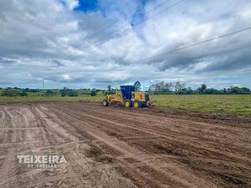 Prefeitura de Teixeira de Freitas inicia construção do Abrigo Municipal de Animais Prefeitura de Teixeira de Freitas inicia construção do Abrigo Municipal de Animais