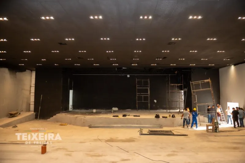 Auditório da Escola Municipal Antônio Chicon Sobrinho entra na reta final com avanço das etapas de acabamento Auditório da Escola Municipal Antônio Chicon Sobrinho entra na reta final com avanço das etapas de acabamento