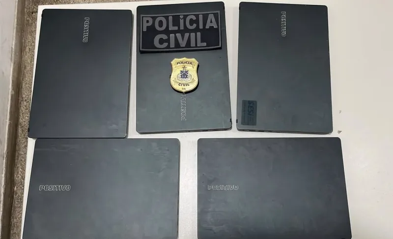 Polícia Civil recupera cinco notebooks furtados do SENAI após investigação e ações de inteligência Polícia Civil recupera cinco notebooks furtados do SENAI após investigação e ações de inteligência