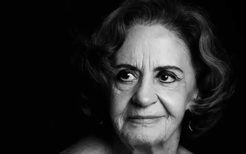 Atriz Laura Cardoso, pioneira da televisão, morre aos 98 anos Atriz Laura Cardoso, pioneira da televisão, morre aos 98 anos