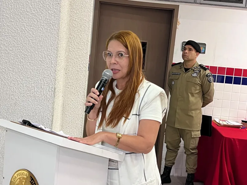 Alunos do Colégio Militar Anísio Teixeira são promovidos e recebem homenagens por desempenho no primeiro semestre Alunos do Colégio Militar Anísio Teixeira são promovidos e recebem homenagens por desempenho no primeiro semestre