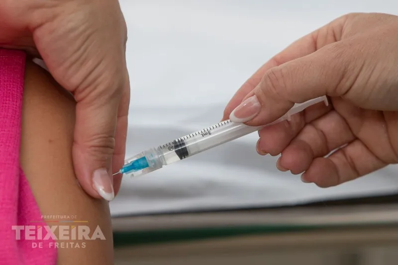 Dia D de Multivacinação atende mais de 1,3 mil pessoas em Teixeira de Freitas