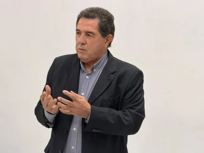 Faculdade Anhanguera inaugura biblioteca e eterniza trajetória do Juiz Roney Cunha Faculdade Anhanguera inaugura biblioteca e eterniza trajetória do Juiz Roney Cunha