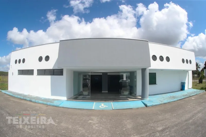 Prefeitura de Teixeira de Freitas assina ordem de serviço para execução de reforma no Aeroporto 9 de Maio Prefeitura de Teixeira de Freitas assina ordem de serviço para execução de reforma no Aeroporto 9 de Maio