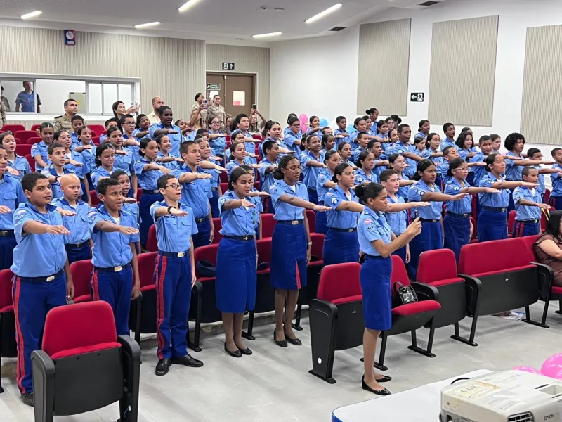 Colégio da Polícia Militar Anísio Teixeira realiza formatura da primeira turma do PROERD de 2026