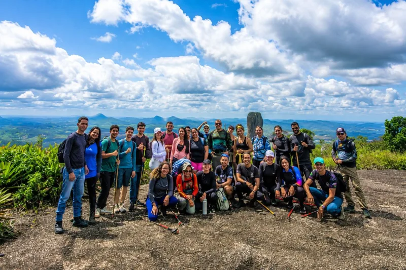 Montanhistas buscam aventura no monte Serra Grande, em Itamaraju