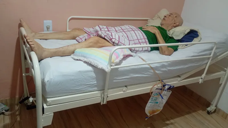 Pr. Jader tem piora no estado de saúde, é internado na UTI após nova hemorragia interna
