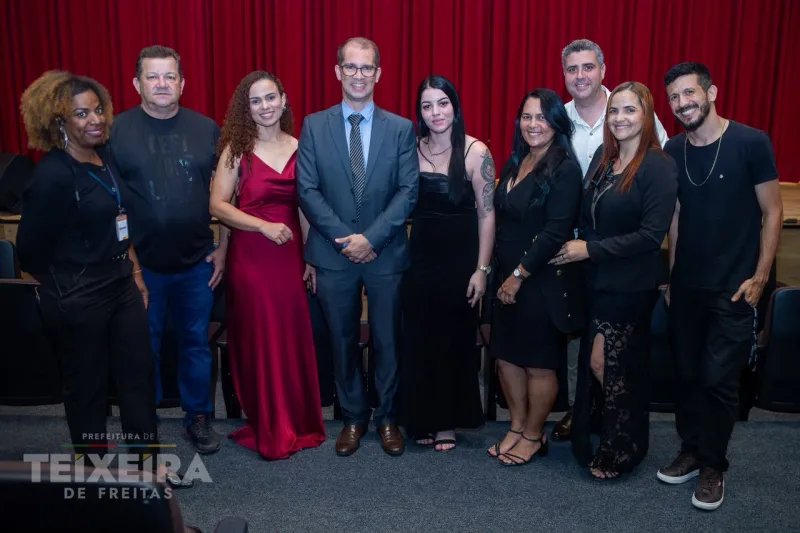 Teixeira de Freitas inaugura novo teatro e abre espaço para uma nova fase da cultura local Teixeira de Freitas inaugura novo teatro e abre espaço para uma nova fase da cultura local