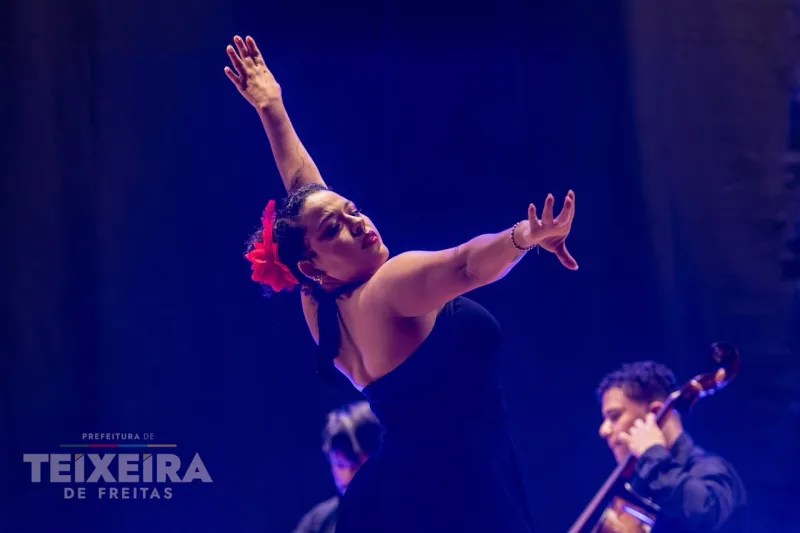 Teixeira de Freitas inaugura novo teatro e abre espaço para uma nova fase da cultura local Teixeira de Freitas inaugura novo teatro e abre espaço para uma nova fase da cultura local