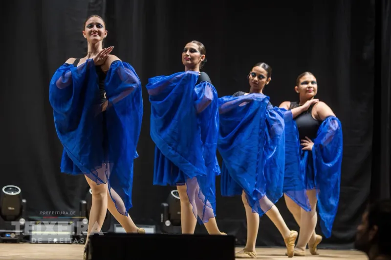 Teixeira de Freitas inaugura novo teatro e abre espaço para uma nova fase da cultura local Teixeira de Freitas inaugura novo teatro e abre espaço para uma nova fase da cultura local