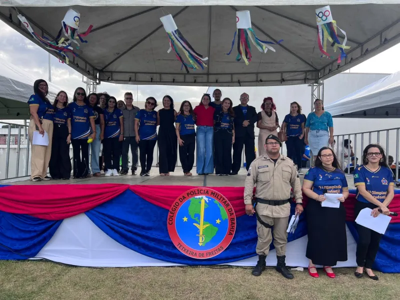 CPM Anísio Teixeira celebra 20 anos com abertura da 2ª Olimpíada Estudantil e revezamento da Tocha Olímpica CPM Anísio Teixeira celebra 20 anos com abertura da 2ª Olimpíada Estudantil e revezamento da Tocha Olímpica