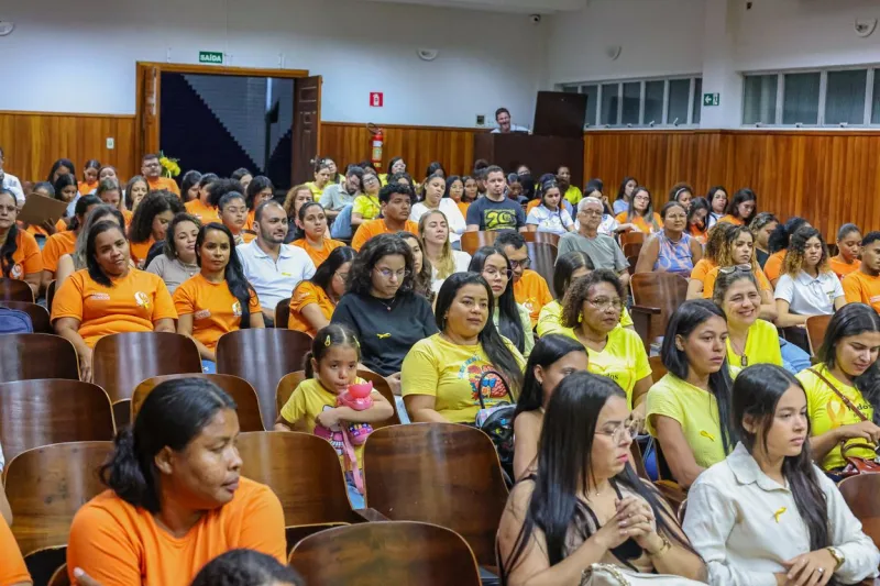 Roda de conversa reúne comunidade e profissionais para falar sobre saúde mental em Teixeira de Freitas Roda de conversa reúne comunidade e profissionais para falar sobre saúde mental em Teixeira de Freitas