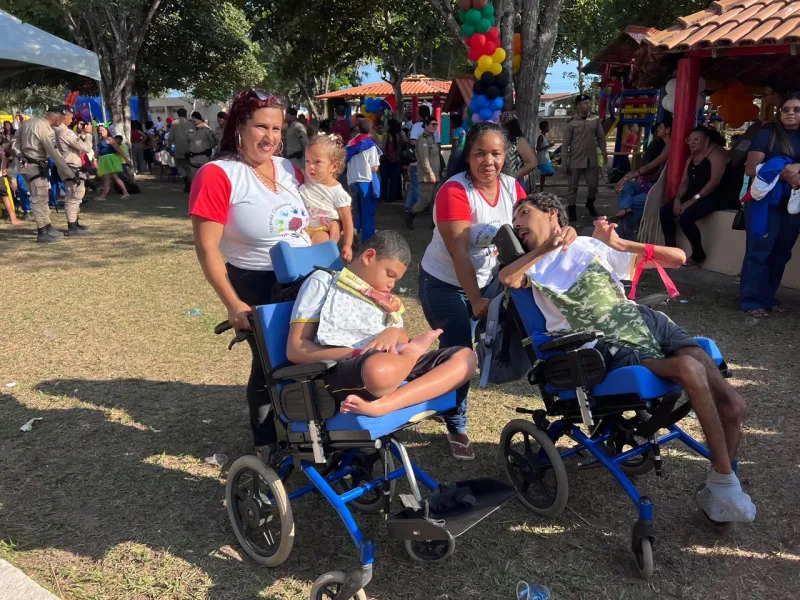 Polícia Militar realiza XV edição do projeto “Faça uma Criança Sorrir” e leva alegria a mais de mil crianças em Teixeira de Freitas Polícia Militar realiza XV edição do projeto “Faça uma Criança Sorrir” e leva alegria a mais de mil crianças em Teixeira de Freitas