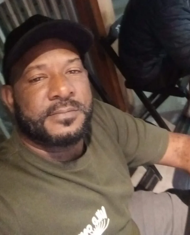 Luto: Teixeira de Freitas se despede de Pelé Peças, figura querida no comércio de veículos Luto: Teixeira de Freitas se despede de Pelé Peças, figura querida no comércio de veículos