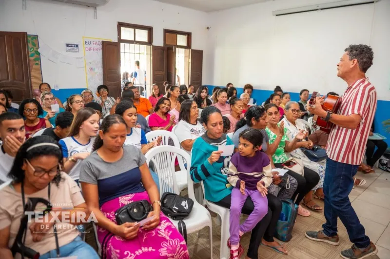 Prefeitura de Teixeira de Freitas realiza ação do Outubro Rosa no CRAS Vila Vargas Prefeitura de Teixeira de Freitas realiza ação do Outubro Rosa no CRAS Vila Vargas