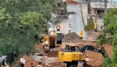 Prefeitura realiza intervenção emergencial na ladeira da Avenida Padre Anchieta após fortes chuvas em Teixeira de Freitas