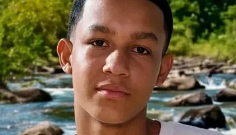 Adolescente desaparecido é encontrado morto no Rio Alcobaça, em Teixeira de Freitas