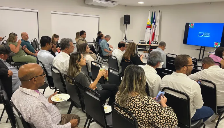 CDL lança Campanha Natal Premiado 2025 em Teixeira de Freitas; você poderá ganhar um Jeep Renegade 