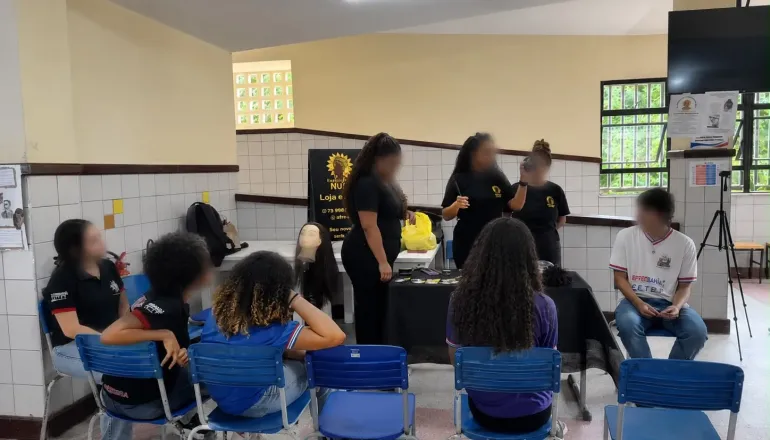 CETEPES abre matrículas para cursos técnicos gratuitos de Cuidados de Idosos e Administração para quem não concluiu o Ensino Médio
