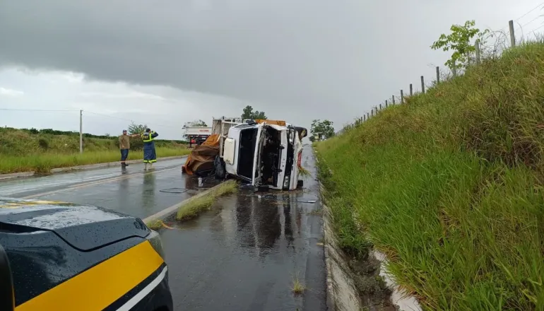 Chuvas e falta de manutenção: rodovias registram dois acidentes em um único dia