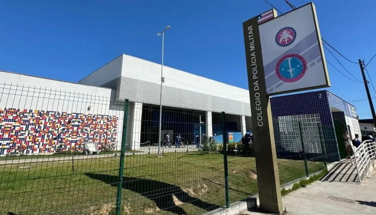 Colégio da Polícia Militar de Teixeira de Freitas conquista destaque estadual no Ideb 2025
