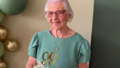 Dona Maura Ribeiro celebra 99 anos cercada pelo amor da família em Teixeira de Freitas