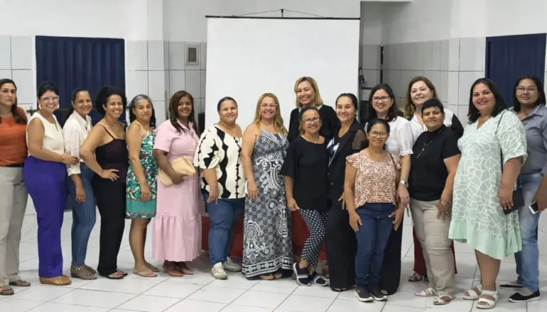 Escola Municipal Solidariedade promove palestra sobre saúde emocional para famílias