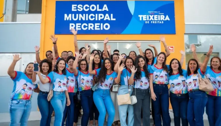 “Estudei aqui há 40 anos”: Prefeito de Teixeira entrega a nova Escola Recreio