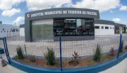 Fachada do Hospital Municipal de Teixeira de Freitas passa por reforma e ganha acesso exclusivo para pedestres