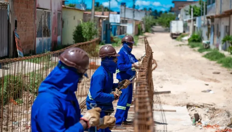 Macrodrenagem avança no bairro Redenção e microdrenagem já alcança 60% de execução
