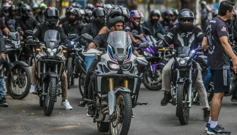 Mais de 270 motociclistas participam do 3º Passeio Motociclístico em Teixeira de Freitas