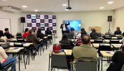 Palestra “Comunicação: A Conexão que Vende” motiva comerciantes de Teixeira de Freitas para a campanha Natal Premiado
