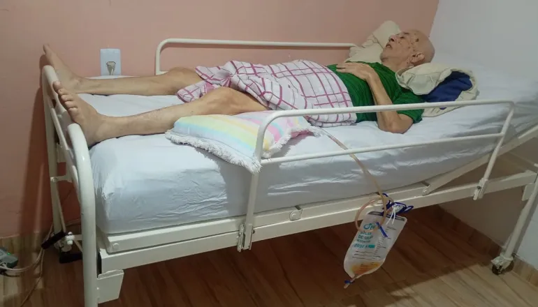 Pr. Jader tem piora no estado de saúde, é internado na UTI após nova hemorragia interna