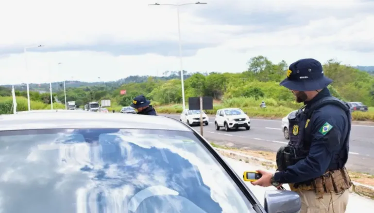 PRF na Bahia intensifica fiscalização na Operação Carnaval 2026, inserida na Operação Rodovida