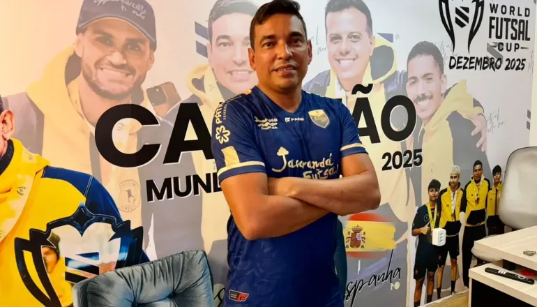 Professor de futsal de Teixeira de Freitas embarca para os Estados Unidos e representará o Brasil no World Futsal Championship