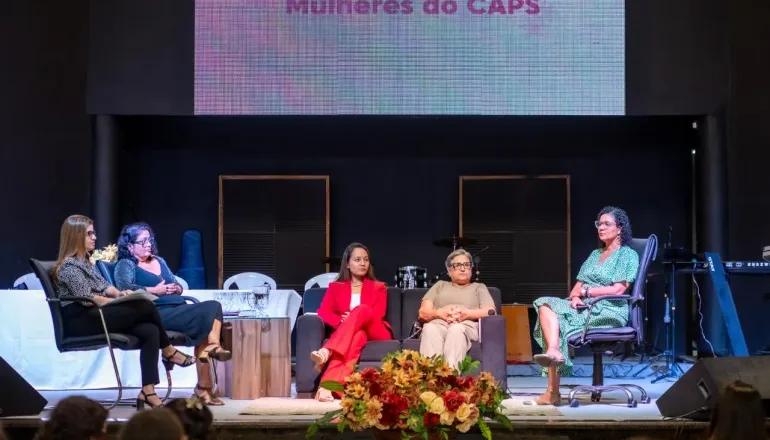 Roda de conversa destaca a importância da saúde mental da mulher em Teixeira de Freitas