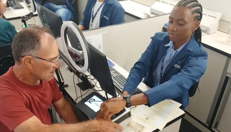 SAC realiza atendimento exclusivo para idosos neste sábado (14) com emissão da nova Carteira de Identidade Nacional